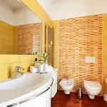 The Red Penthouse - Leonardo Mxp Maggiore Private Park 公寓 *