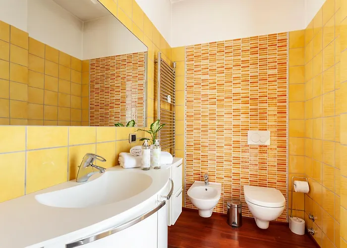 The Red Penthouse - Leonardo Mxp Maggiore Private Park Apartament *