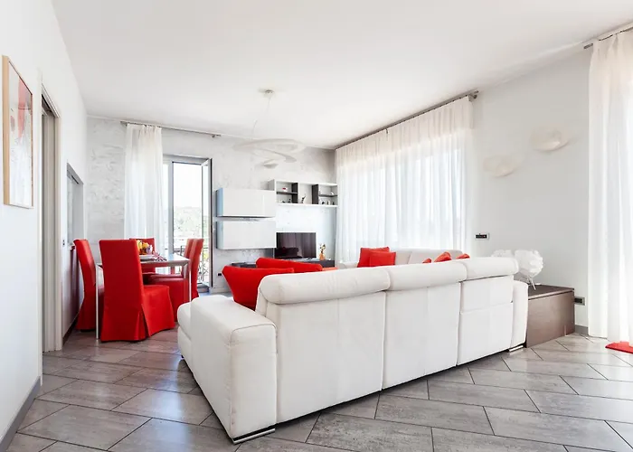 The Red Penthouse - Leonardo Mxp Maggiore Private Park Apartament Sesto Calende