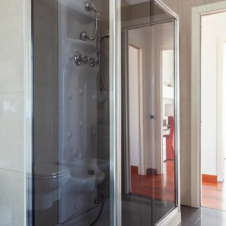 The Red Penthouse - Leonardo Mxp Maggiore Private Park Apartment *