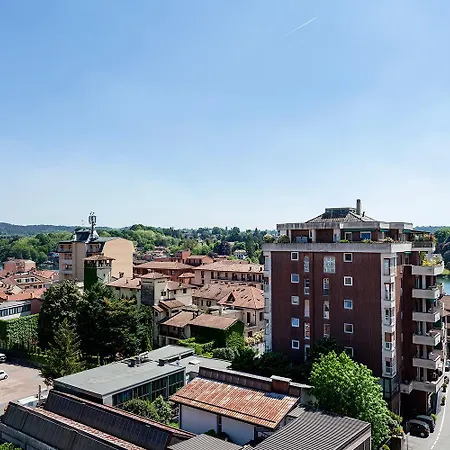 Apartment The Red Penthouse - Leonardo Mxp Maggiore Private Park *