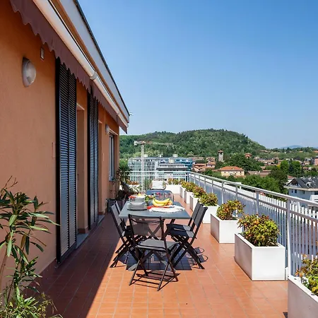 Apartment The Red Penthouse - Leonardo Mxp Maggiore Private Park *