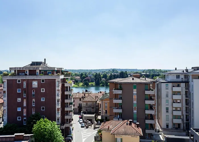 شقة The Red Penthouse - Leonardo Mxp Maggiore Private Park سيستو كالينْدي